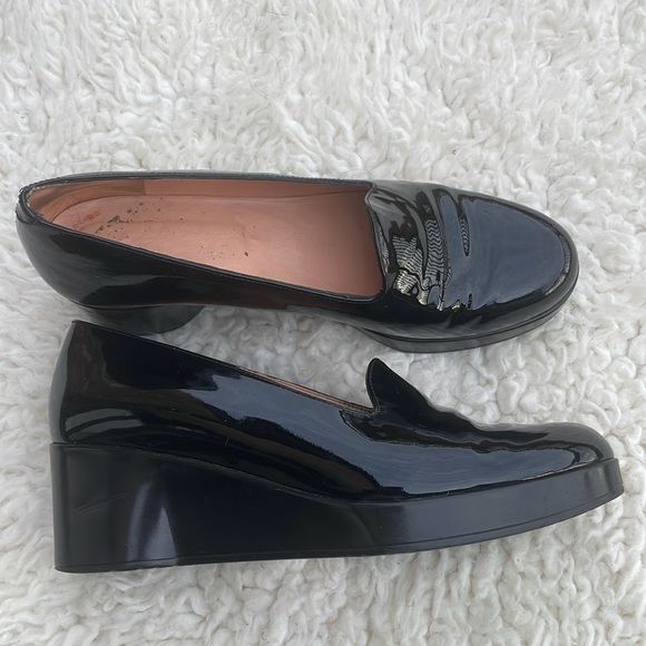 Robert Clergerie Black Patent Platform Shoes- Sz 7..5Used in very good condition - Picture 7 of 10